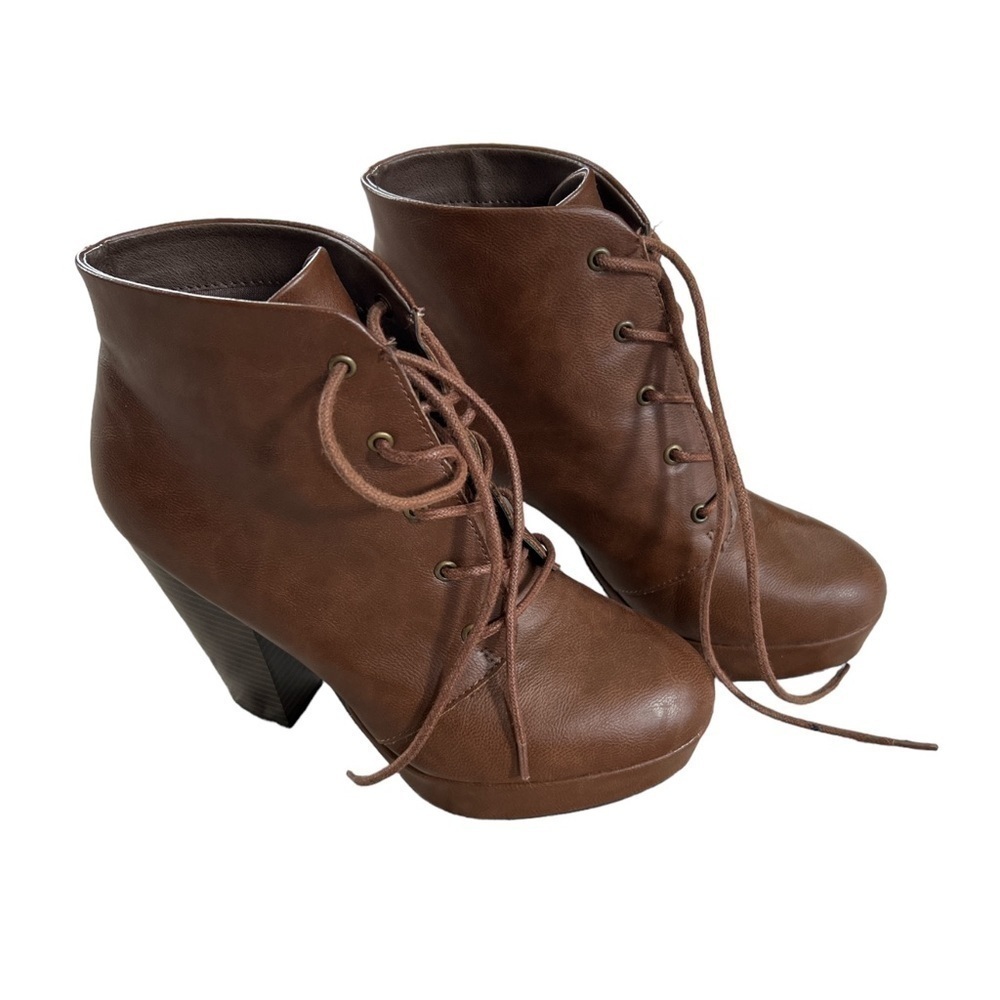 Mossimo Supply Co Chunk Heel Lace Front Boot Size 6.5M